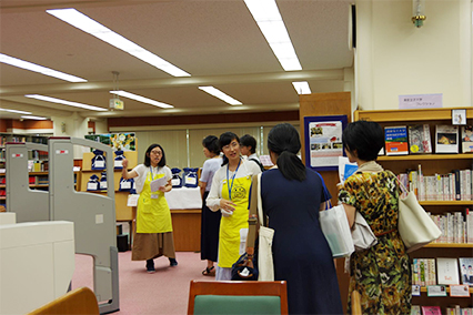 図書館ツアー